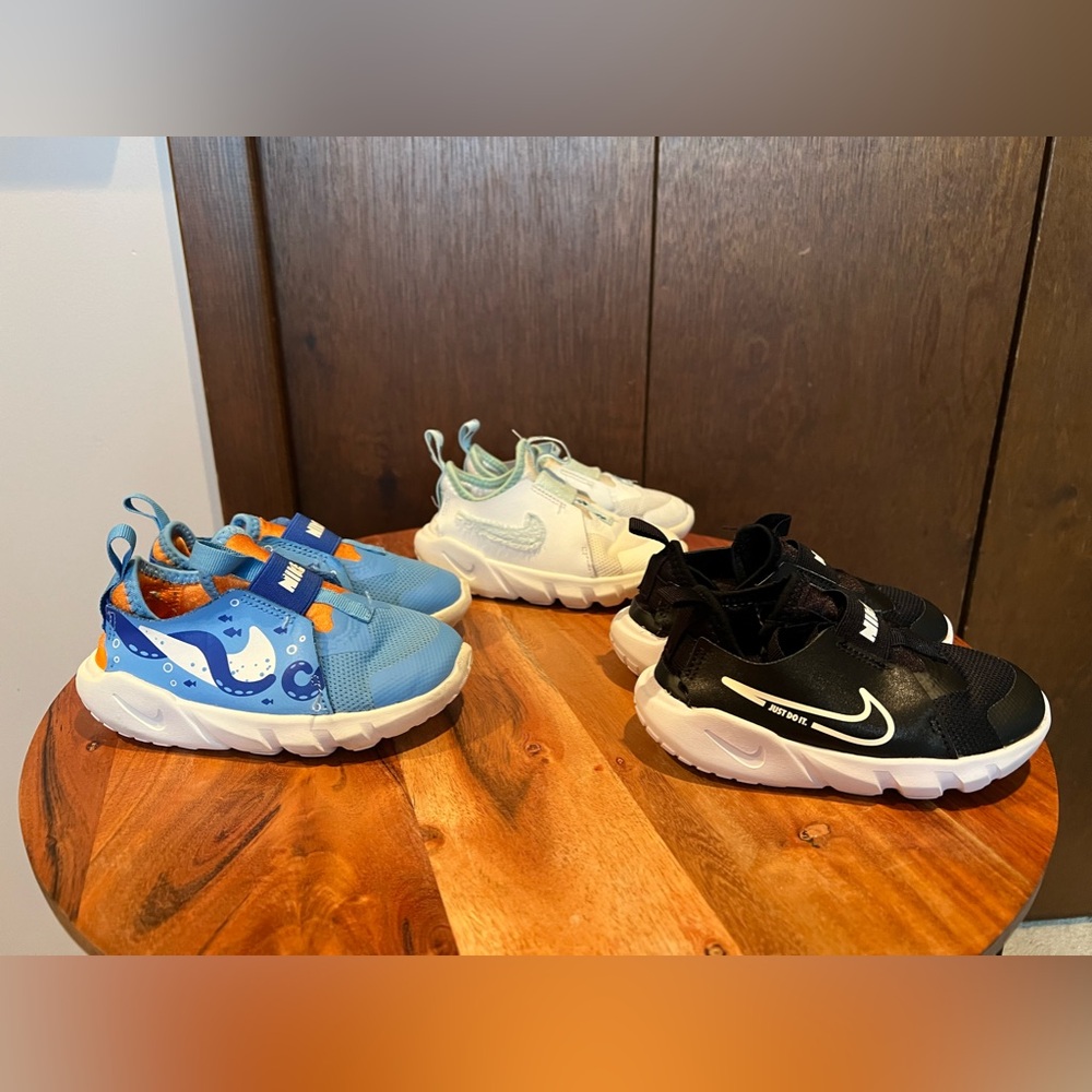 Toddler Nike flex runner 2 bundle